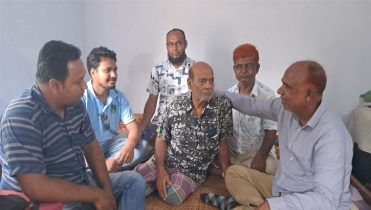 আদমদীঘিতে অসুস্থ প্রবীণ সাংবাদিক হাফিজারকে দেখতে ছুটে গেলেন বিএনপি নেতা টিকন